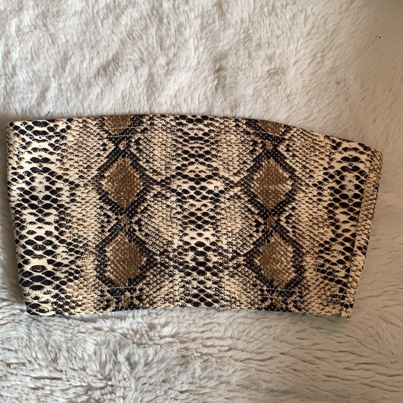 🔥 2/$15 Snake print tube top - Picture 2 of 2